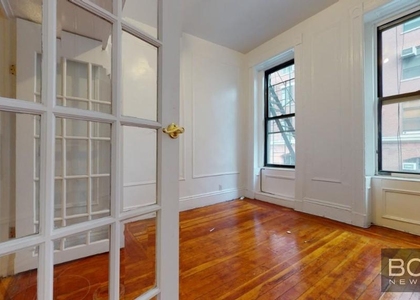 158 West 15th Street - Photo 1