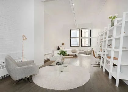 110 Greenwich Street - Photo 1