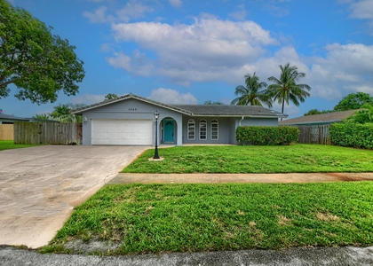 1545 Sw 13th Street - Photo 1