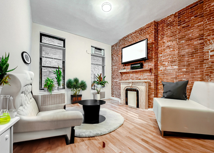 130 East 24th Street - Photo 1