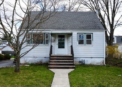 154 Kanouse St - Photo 1