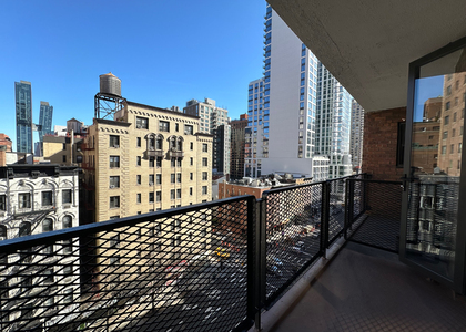 165 East 35th Street - Photo 1