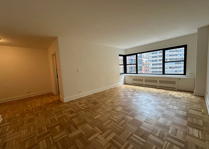 412 East 55th Street - Photo 1