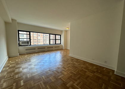 412 East 55th Street - Photo 1