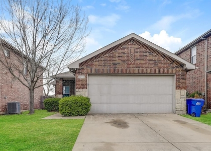 1405 Silver Maple Lane - Photo 1