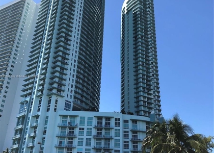 1900 N Bayshore Dr - Photo 1