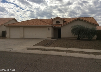 9758 E Paseo San Ardo - Photo 1