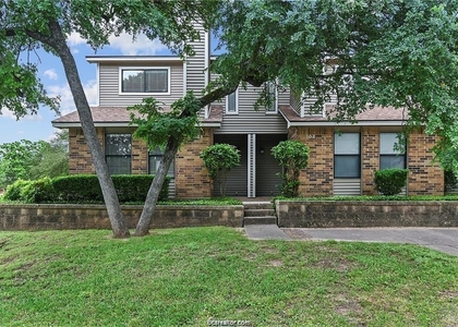 2320 Jaguar Drive - Photo 1