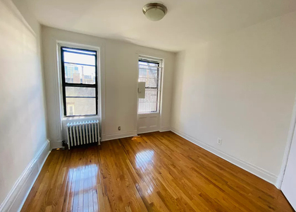 124 Macdougal Street - Photo 1