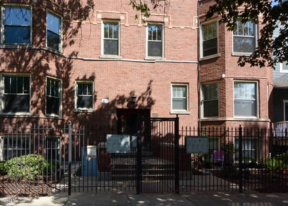 2453 N. Spaulding, Unit 7 - Photo 1