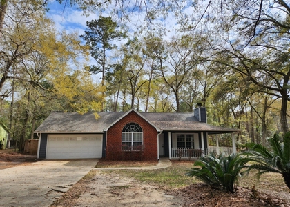 8675 Oak Forest Trail - Photo 1