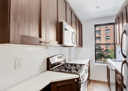 East 70th Street - Photo 1