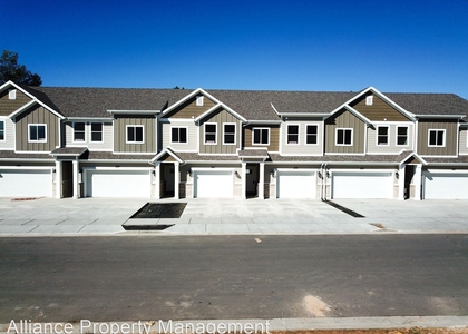 Bluffview Townhomes - Photo 1