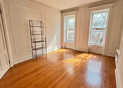 323A East 89th Street - Photo 1