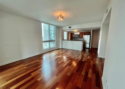 300 S Biscayne Blvd - Photo 1