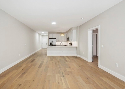 57 Grand St - Photo 1