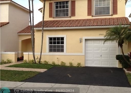 17977 Sw 8th St - Photo 1