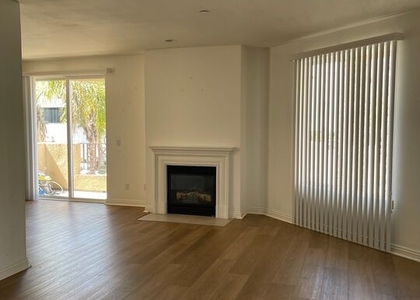 4100 Wilshire Blvd - Photo 1