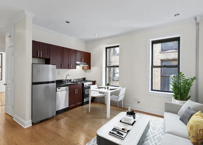 west 11th street - Photo 1