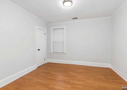 81 Franklin Avenue - Photo 1