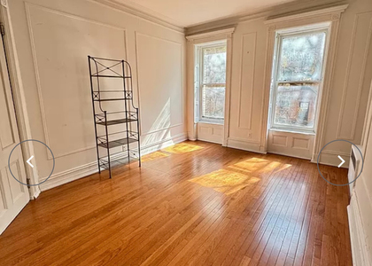 323 East 89th Street - Photo 1