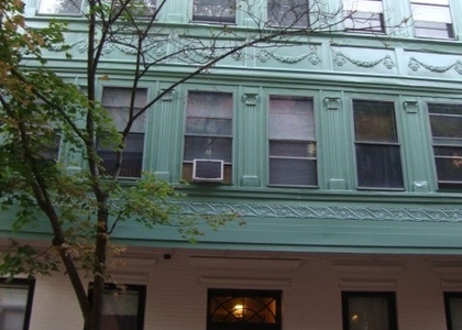 32 Grove - Photo 1