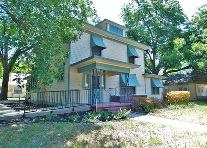 820 N Elm Street - Photo 1