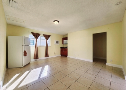 4471 Sw 54th Court - Photo 1