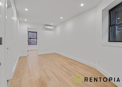 435 Dekalb Avenue - Photo 1