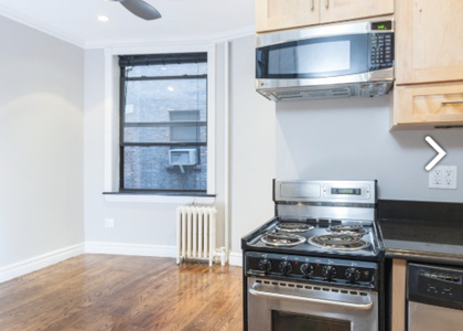 330 East 35th Street - Photo 1