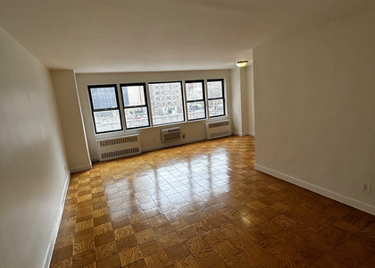 236 East 36th Street - Photo 1