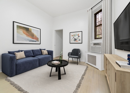 225 West 20th Street - Photo 1