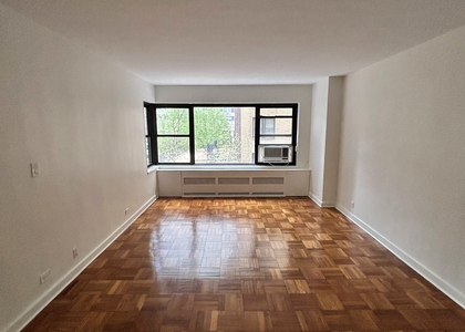 412 East 55th Street - Photo 1