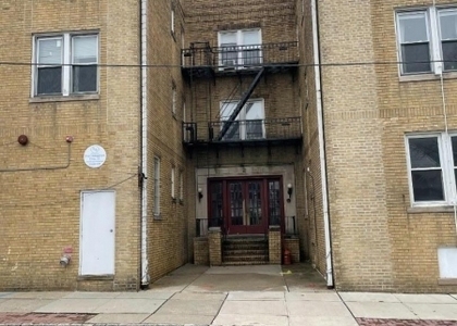 420 Bloomfield Ave - Photo 1