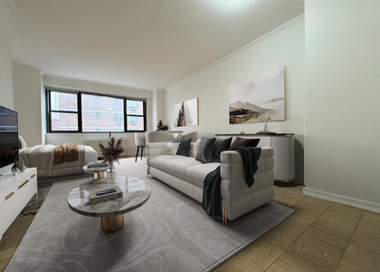 300 West 55th Street 4R - Photo 1