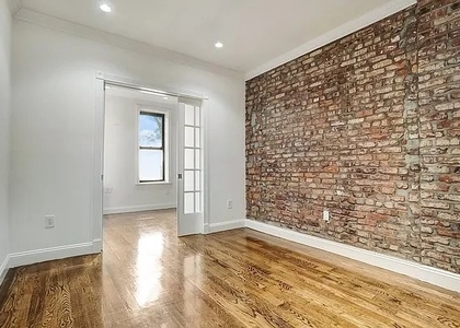 307 Mott St - Photo 1