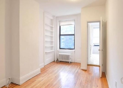 410 East 59th Street - Photo 1