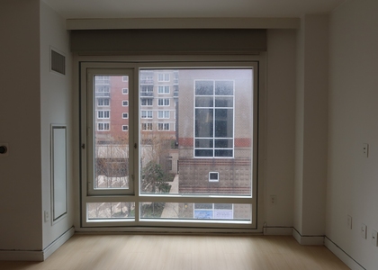 572 Eleventh Avenue - Photo 1