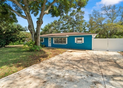 1365 Springdale Street - Photo 1