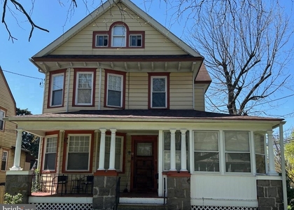 14 Franklin Ave - Photo 1