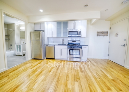 23-15 Astoria Boulevard, Astor - Photo 1