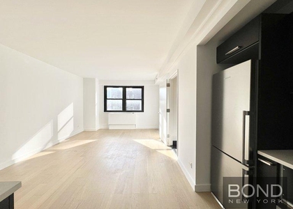 East 39th Street - Photo 1