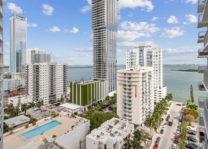 2150 N Bayshore Dr - Photo 1