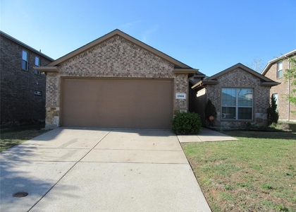 1901 Burl Lane - Photo 1