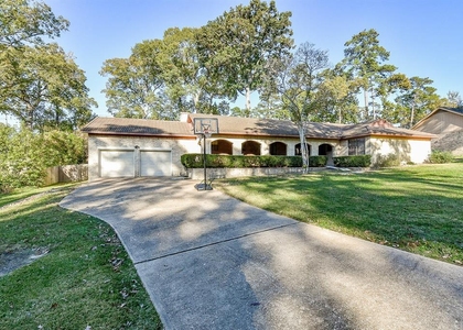 10 Village Hill Drive - Photo 1