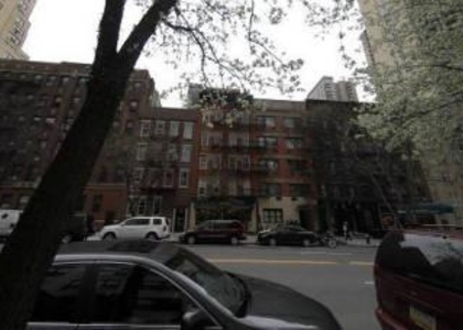 East 72nd Street - Photo 1