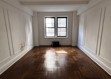 25 West 68th Street - Photo 1