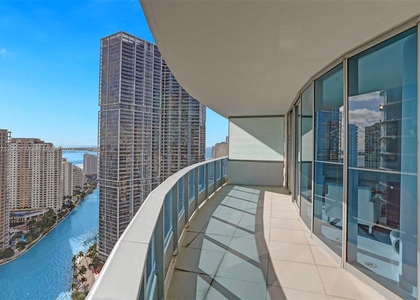 200 Biscayne Boulevard Way - Photo 1