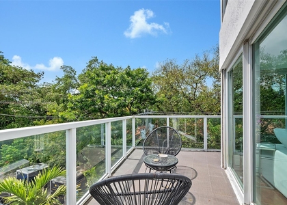 1528 Brickell Ave - Photo 1