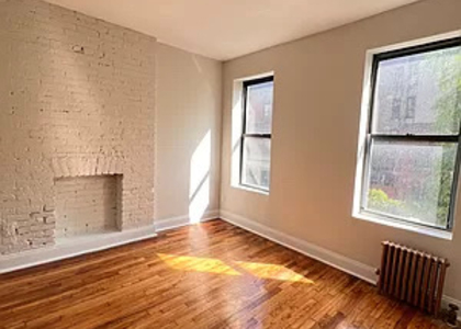 405 West 49th Street - Photo 1